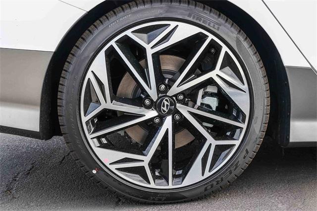 new 2025 Hyundai IONIQ 6 car, priced at $36,660