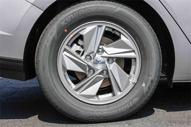 new 2025 Hyundai Elantra car, priced at $19,230