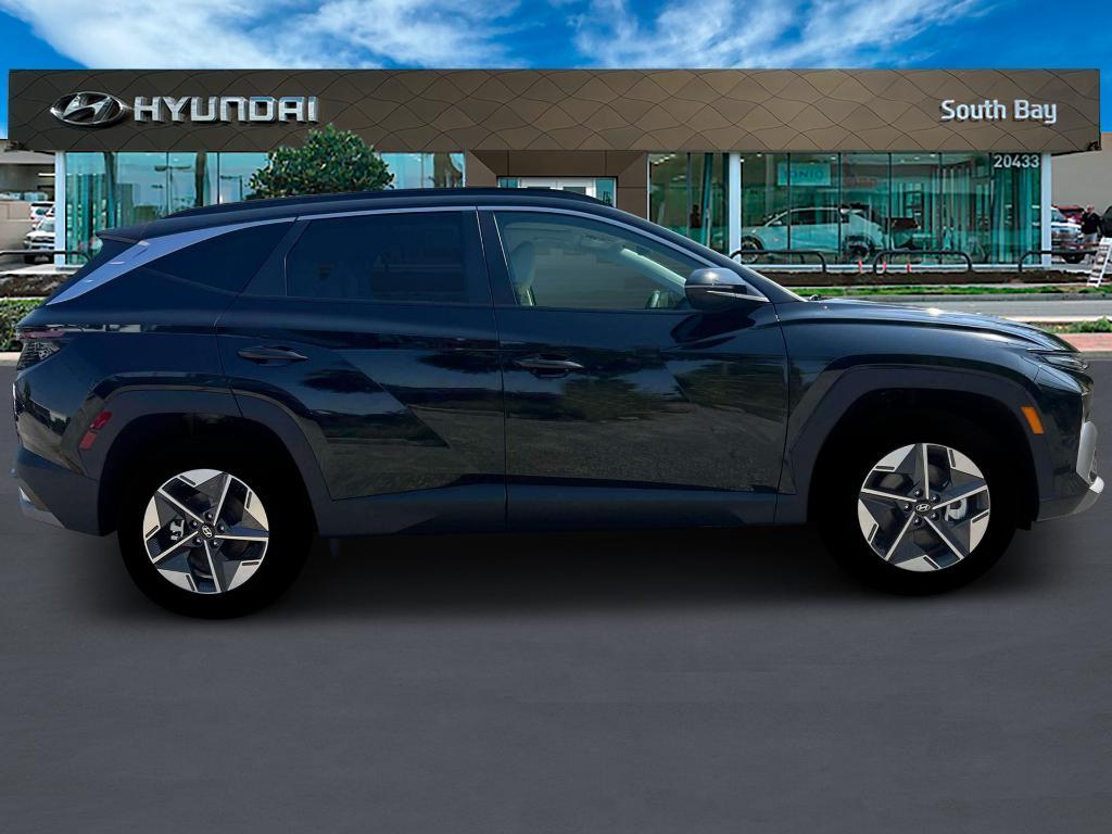 new 2025 Hyundai Tucson Hybrid car, priced at $37,615