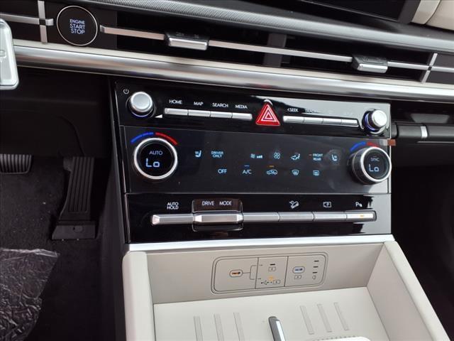 new 2025 Hyundai SANTA FE HEV car, priced at $37,941
