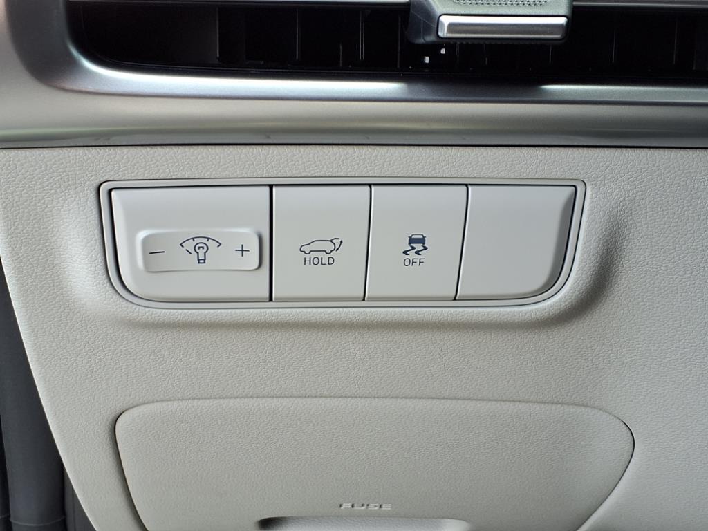 new 2025 Hyundai Tucson car, priced at $32,033