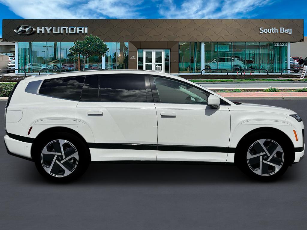 new 2026 Hyundai IONIQ 9 car, priced at $75,545