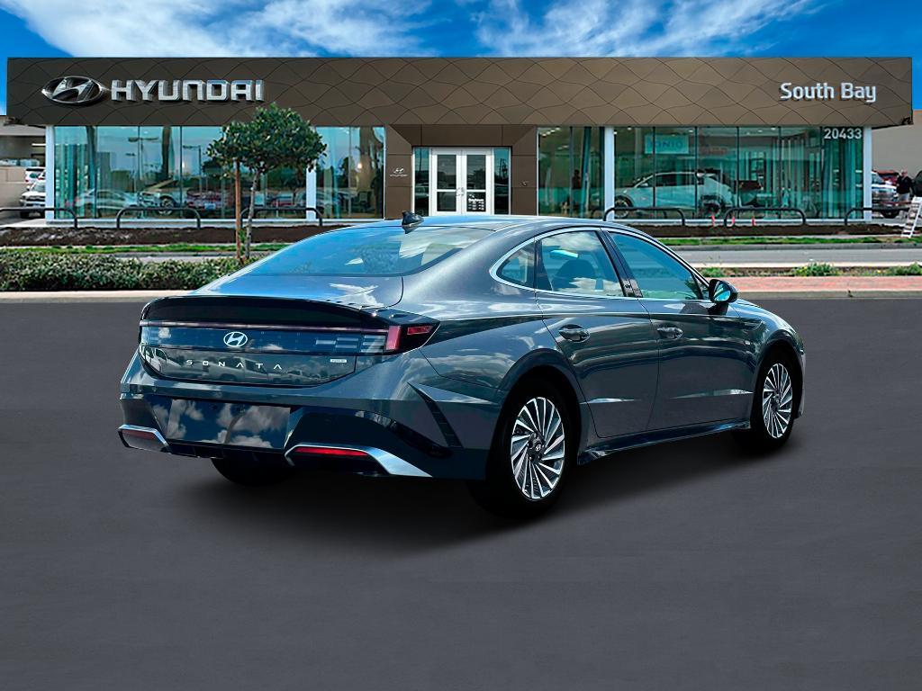 new 2025 Hyundai Sonata Hybrid car, priced at $32,790