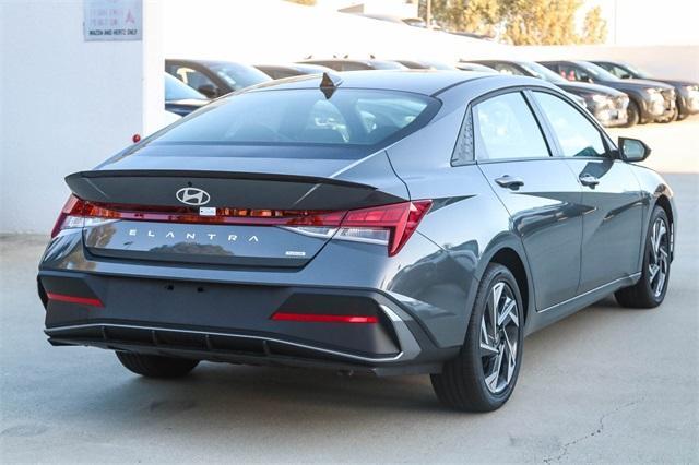 new 2025 Hyundai ELANTRA HEV car, priced at $22,345