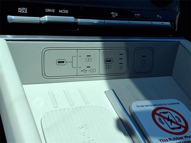new 2025 Hyundai SANTA FE HEV car, priced at $42,636