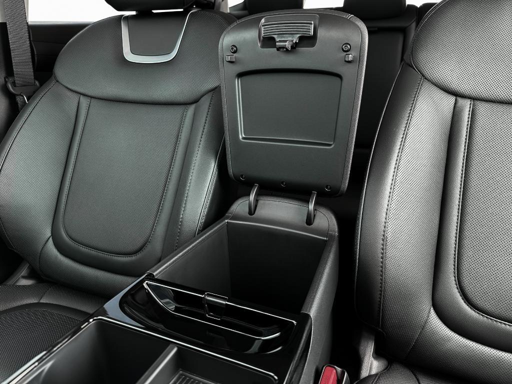 new 2025 Hyundai TUCSON Plug-In Hybrid car, priced at $45,335