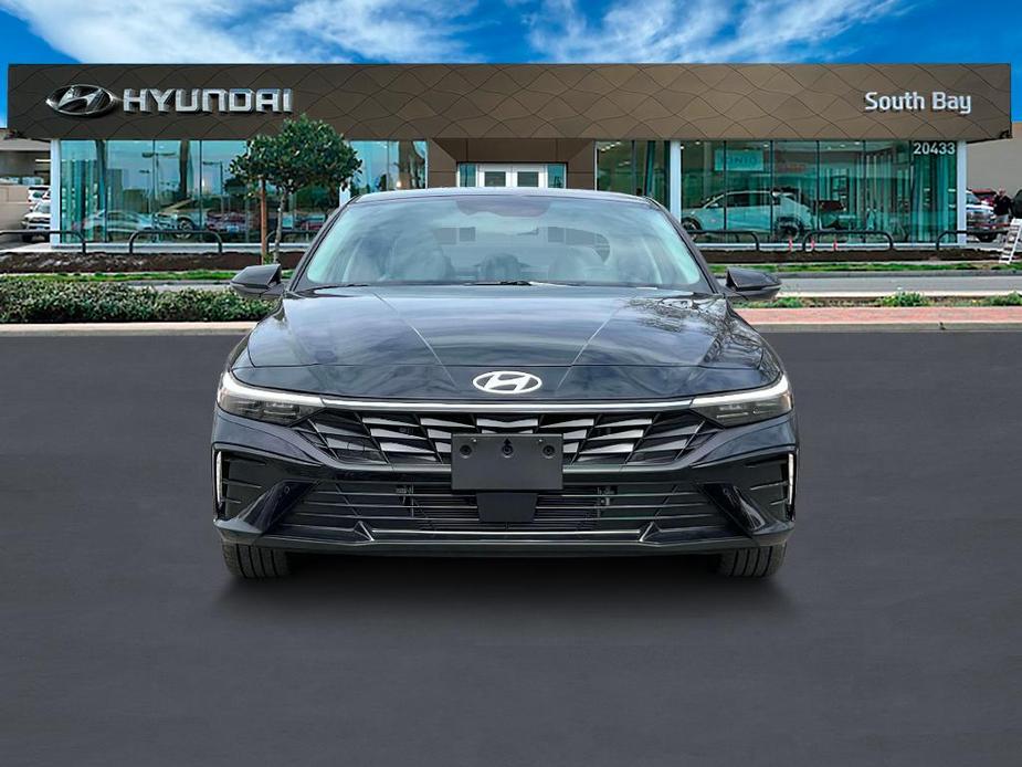 new 2025 Hyundai Elantra HEV car, priced at $31,130