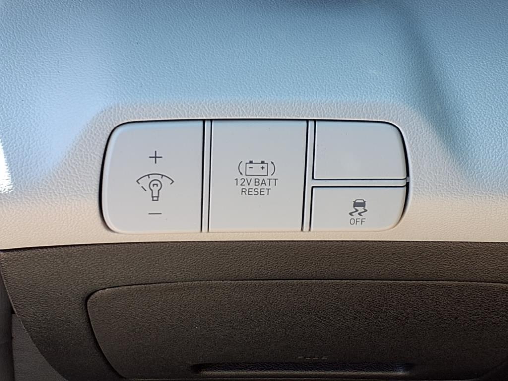 new 2025 Hyundai ELANTRA HEV car, priced at $29,565