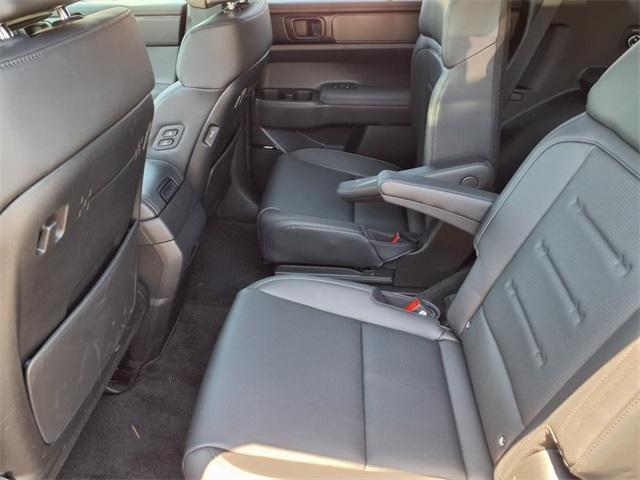 new 2025 Hyundai SANTA FE HEV car, priced at $47,468