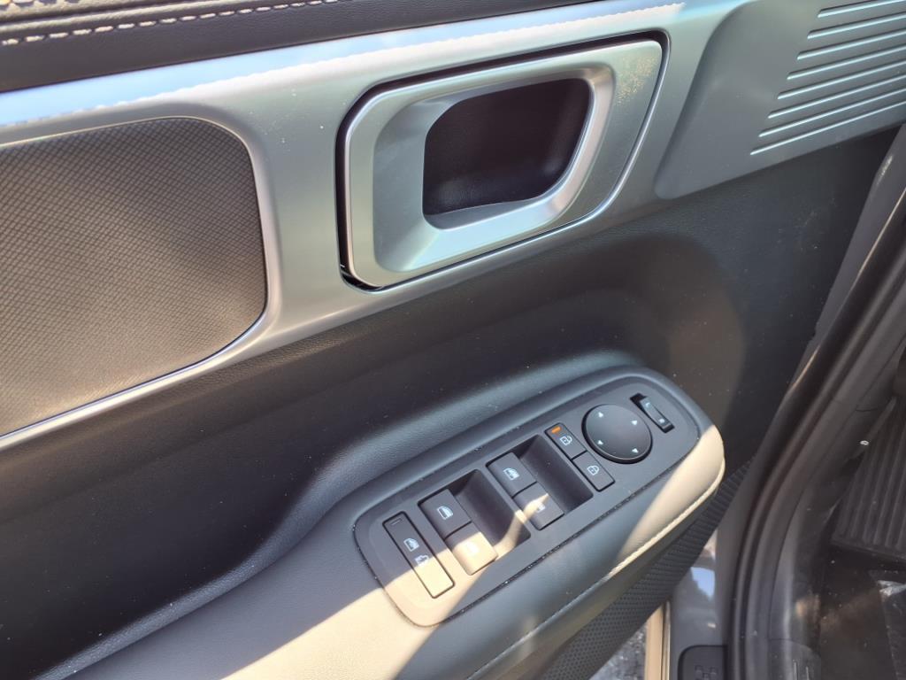 new 2025 Hyundai Santa Fe car, priced at $38,712