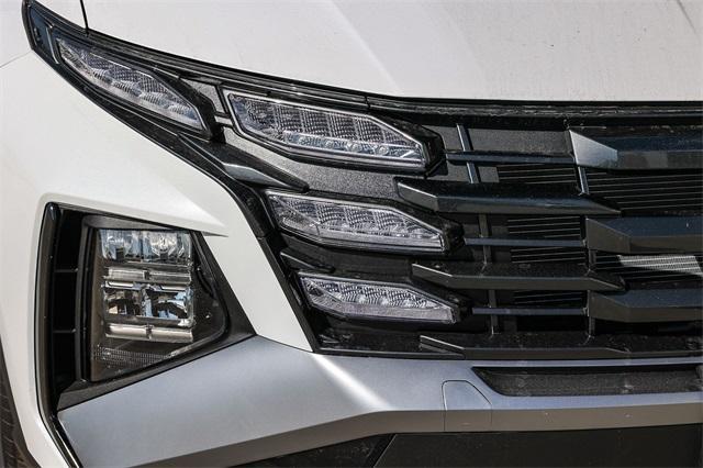new 2025 Hyundai TUCSON Hybrid car, priced at $32,315