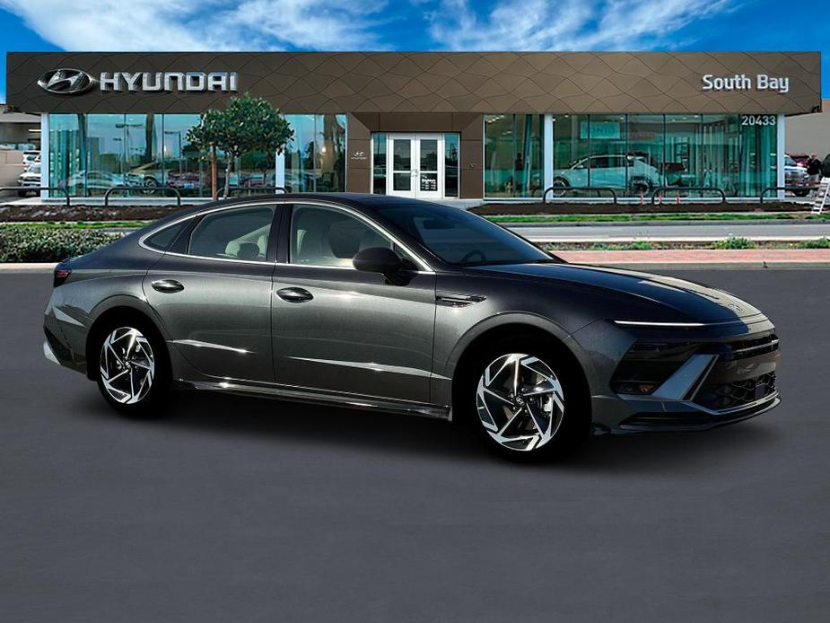 new 2025 Hyundai Sonata car, priced at $32,555