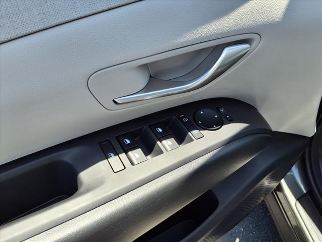 used 2025 Hyundai TUCSON Hybrid car, priced at $33,991