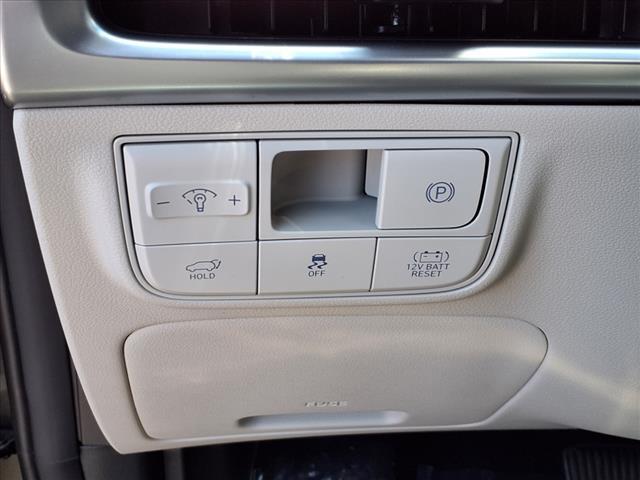 used 2025 Hyundai TUCSON Hybrid car, priced at $33,991