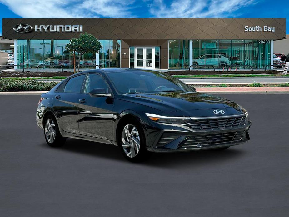 new 2025 Hyundai Elantra car, priced at $23,685