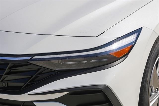 new 2025 Hyundai Elantra car, priced at $19,670