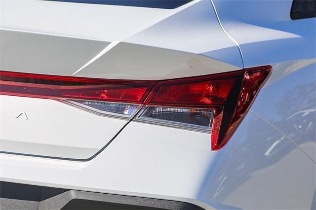 new 2025 Hyundai Elantra car, priced at $19,670