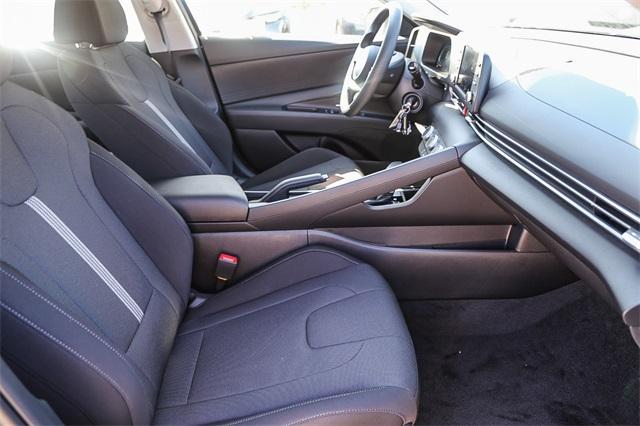 new 2025 Hyundai Elantra car, priced at $19,670