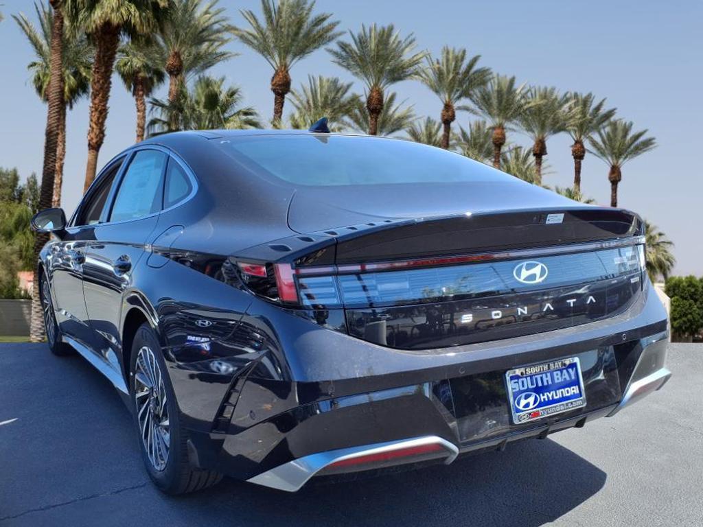new 2025 Hyundai Sonata Hybrid car, priced at $36,971
