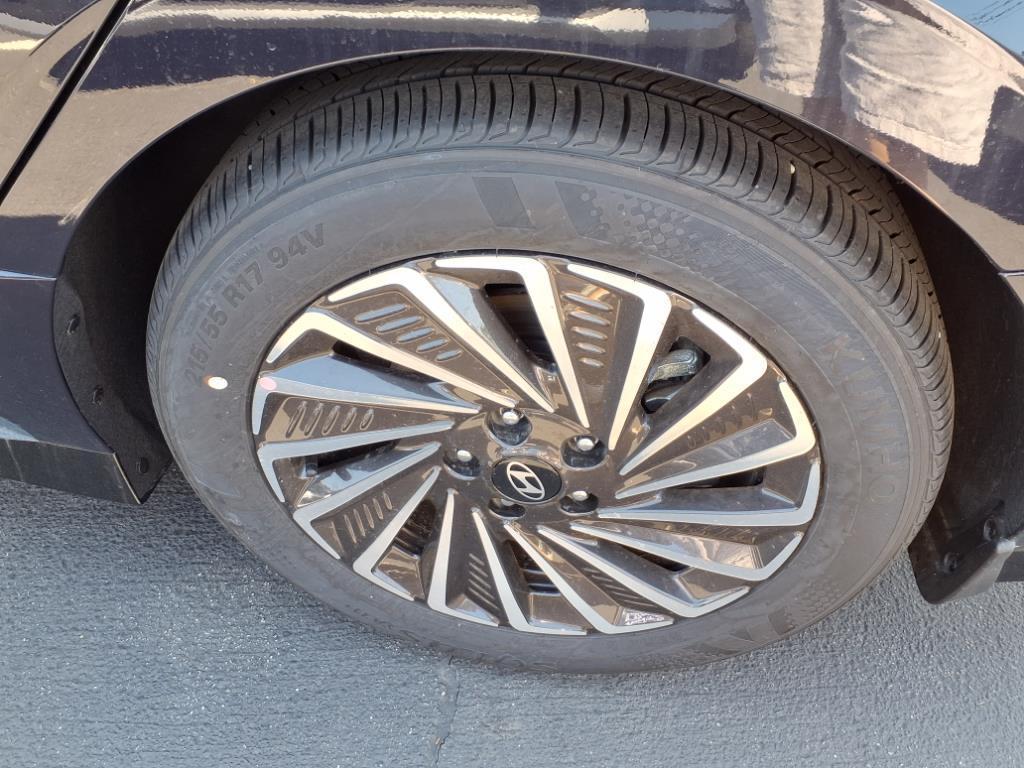 new 2025 Hyundai Sonata Hybrid car, priced at $36,971