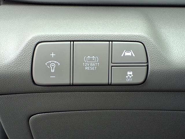 used 2022 Hyundai ELANTRA HEV car, priced at $20,771
