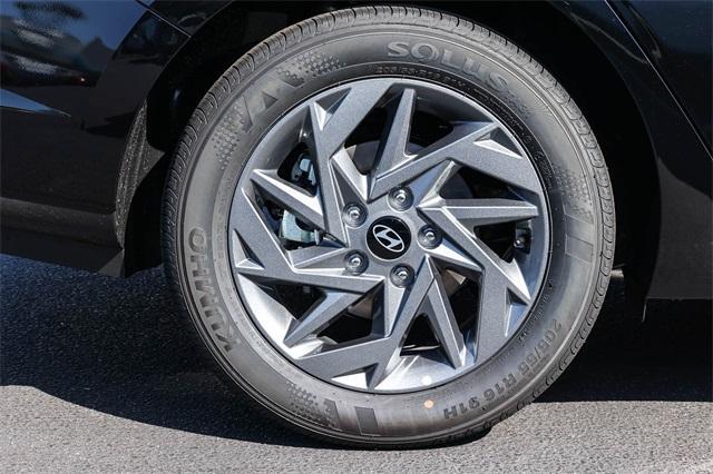 new 2026 Hyundai Elantra car, priced at $26,689
