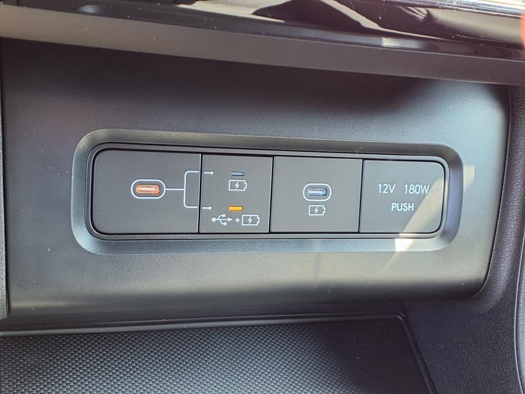 new 2025 Hyundai Tucson car, priced at $37,677