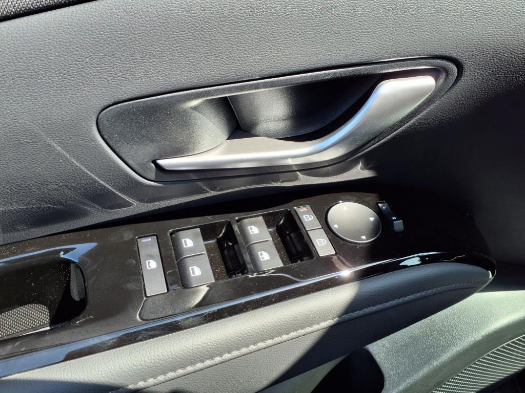 new 2025 Hyundai Tucson car, priced at $37,677
