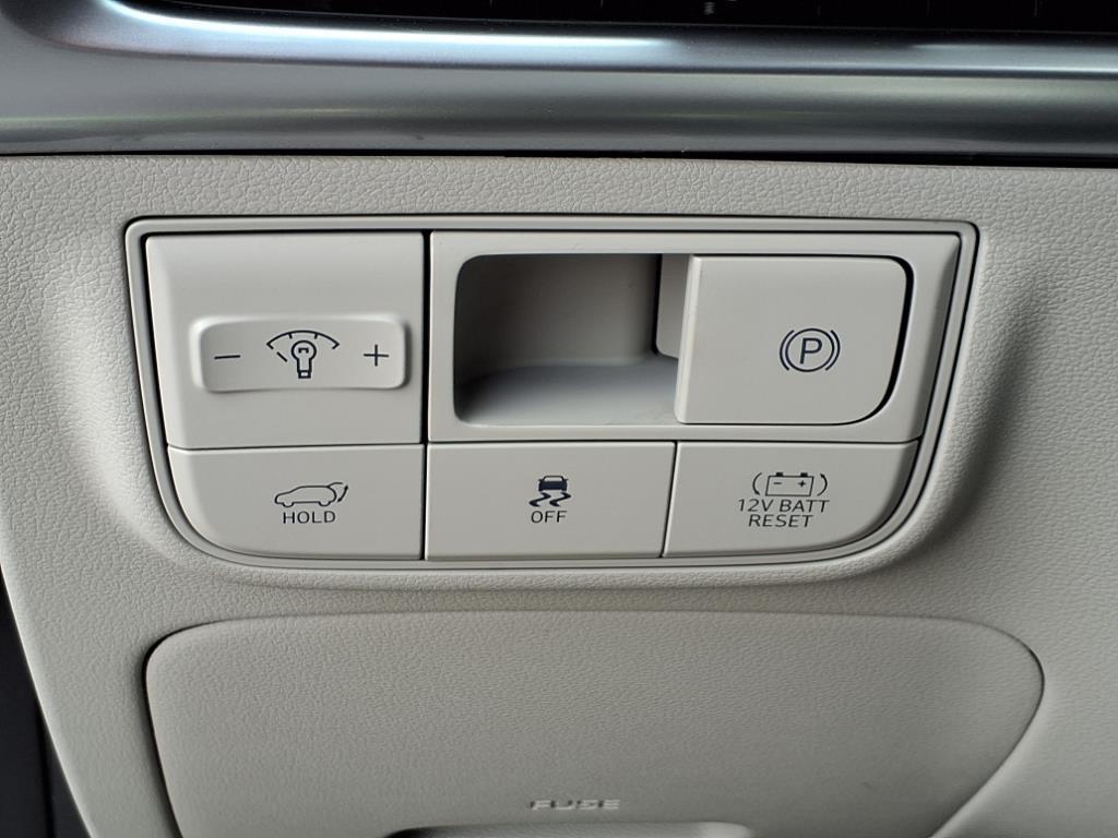 new 2025 Hyundai TUCSON Hybrid car, priced at $36,447
