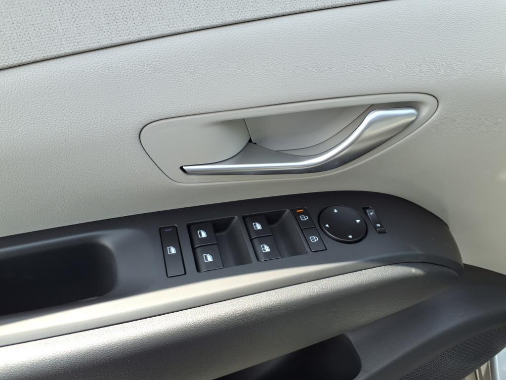 new 2025 Hyundai TUCSON Hybrid car, priced at $36,447