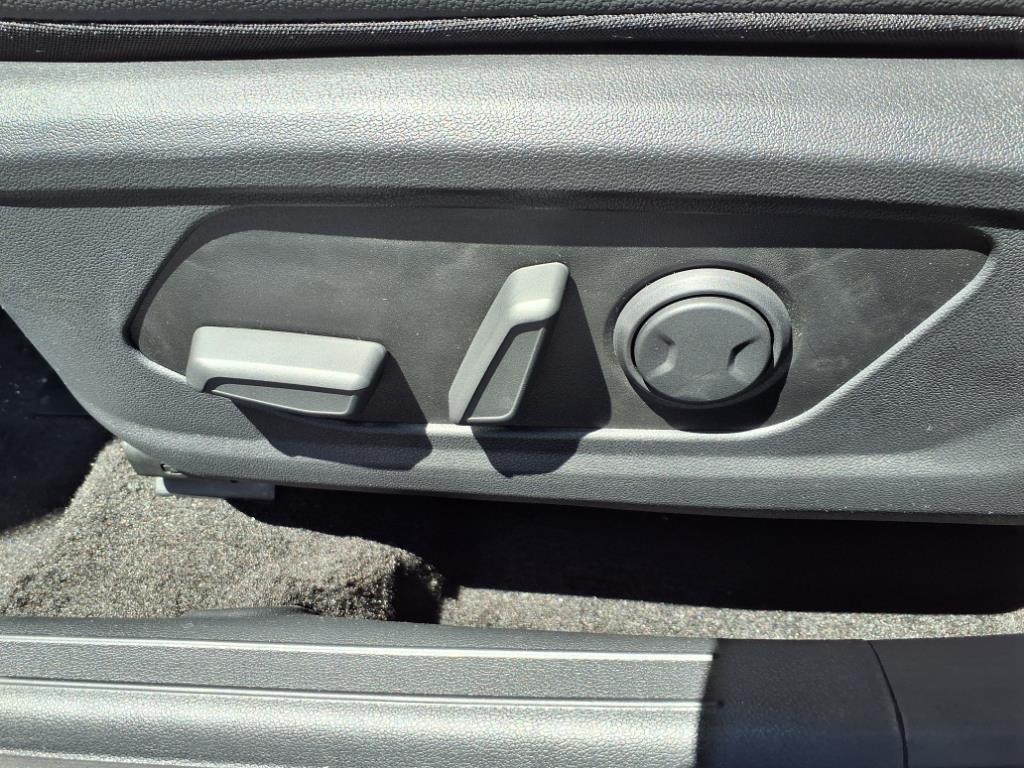 new 2025 Hyundai ELANTRA HEV car, priced at $29,511