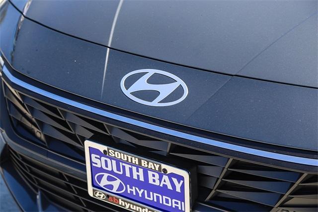 new 2025 Hyundai Elantra car, priced at $19,290