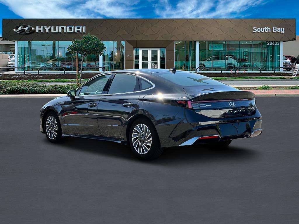 new 2025 Hyundai Sonata Hybrid car, priced at $38,205