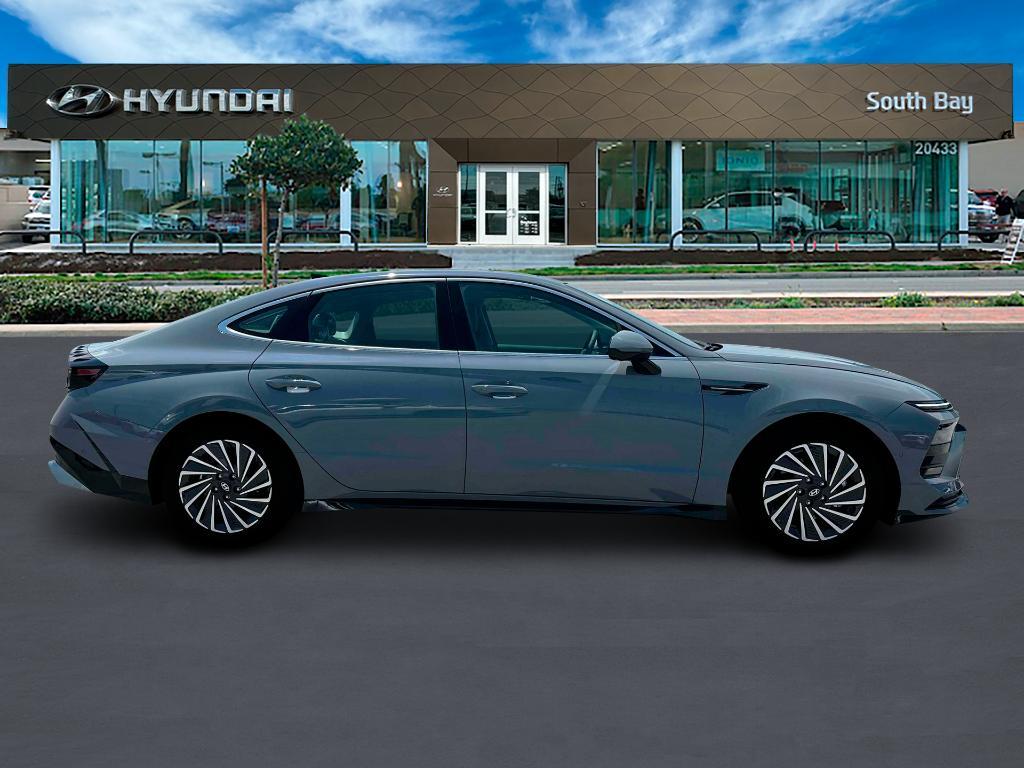 new 2025 Hyundai Sonata Hybrid car, priced at $37,638