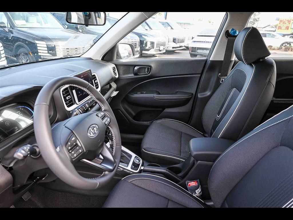 new 2025 Hyundai Venue car, priced at $25,125