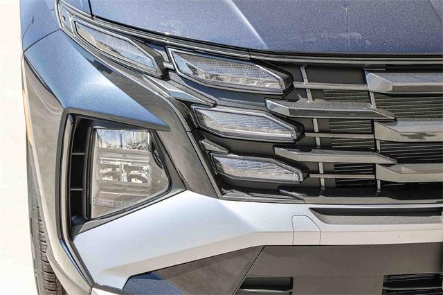 new 2025 Hyundai TUCSON Hybrid car, priced at $31,815