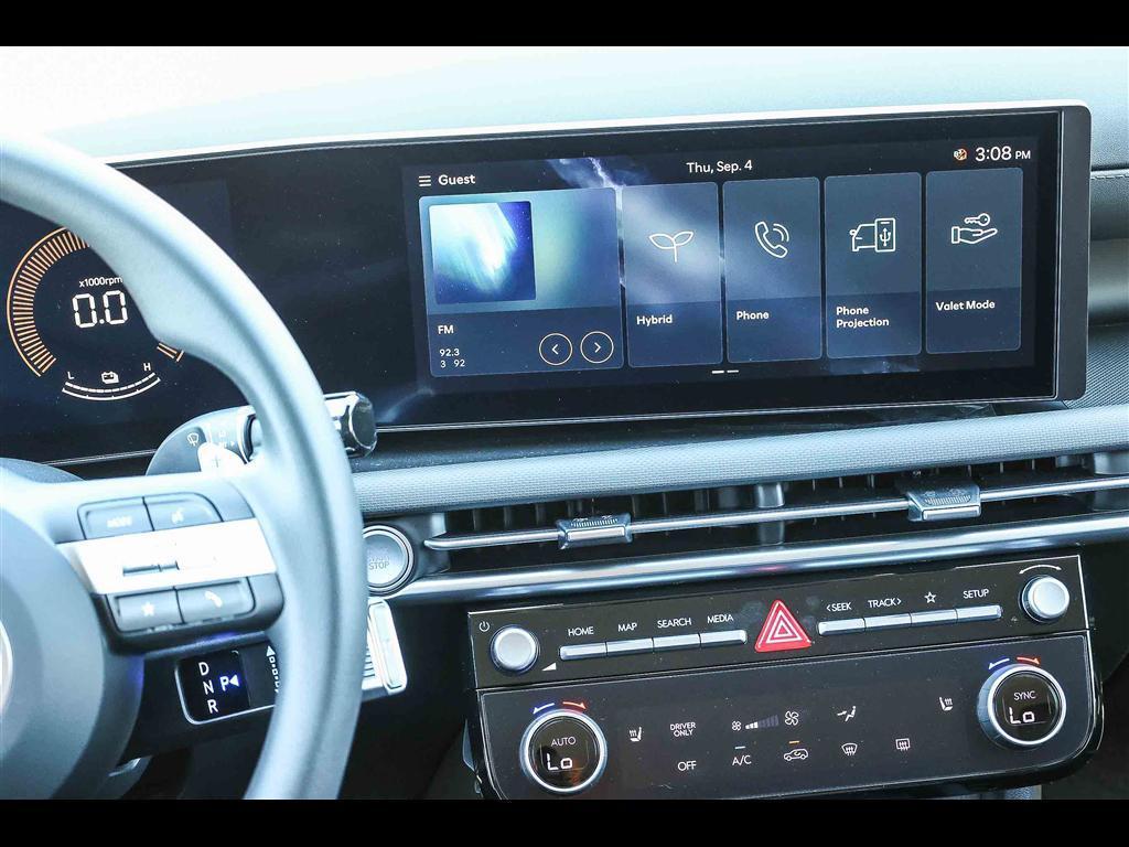new 2025 Hyundai TUCSON Hybrid car, priced at $30,730