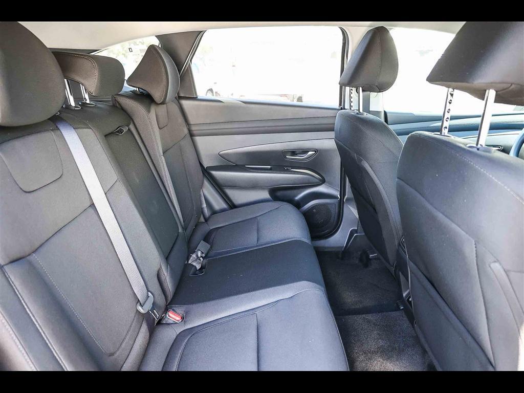 new 2025 Hyundai TUCSON Hybrid car, priced at $30,730
