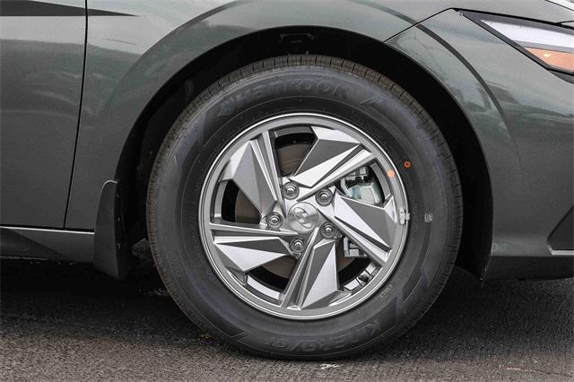 new 2025 Hyundai Elantra car, priced at $19,230