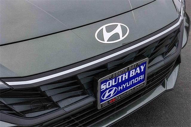new 2025 Hyundai Elantra car, priced at $19,230
