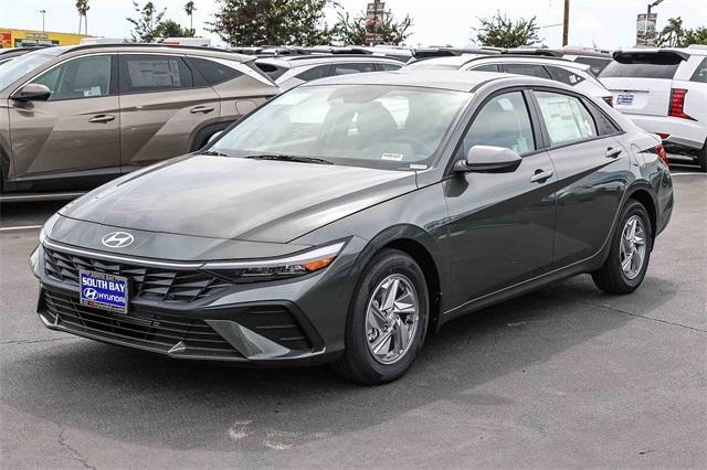 new 2025 Hyundai Elantra car, priced at $19,230