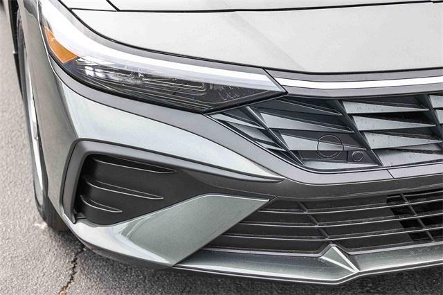 new 2025 Hyundai Elantra car, priced at $19,230