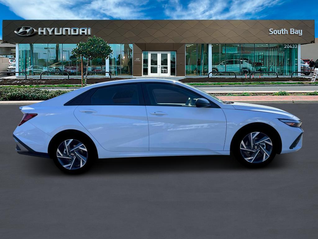new 2025 Hyundai Elantra car, priced at $23,658