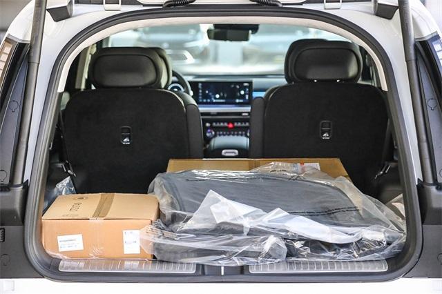 new 2026 Hyundai IONIQ 9 car, priced at $75,575