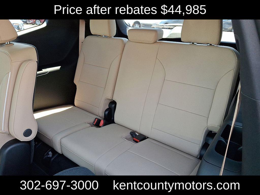 new 2025 Buick Enclave car, priced at $44,985