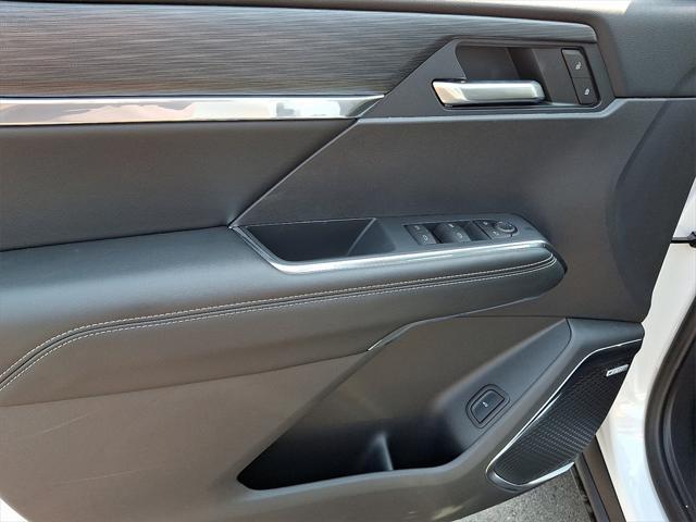 new 2025 GMC Acadia car, priced at $49,925