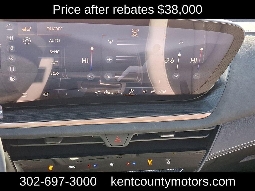 new 2025 Buick Envision car, priced at $37,000