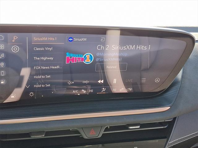 new 2025 Buick Envision car, priced at $39,240