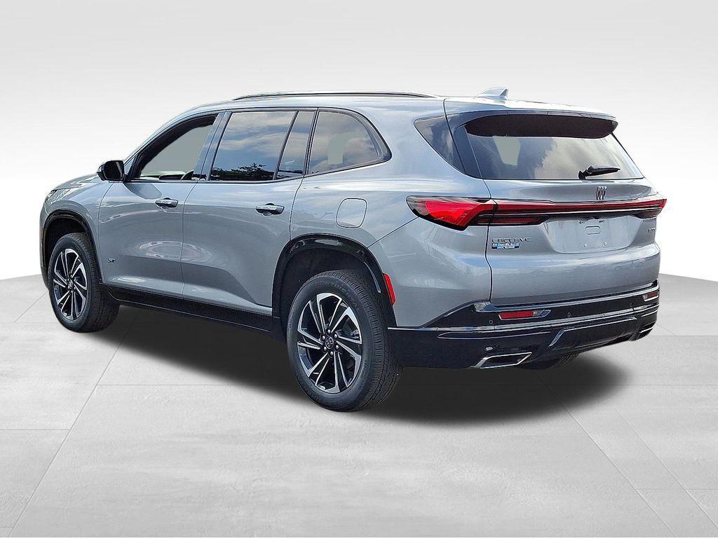 used 2025 Buick Enclave car, priced at $44,000