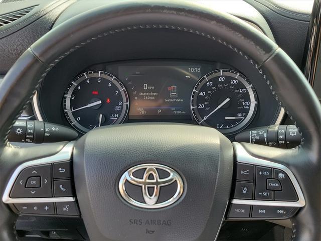 used 2021 Toyota Highlander car, priced at $33,000